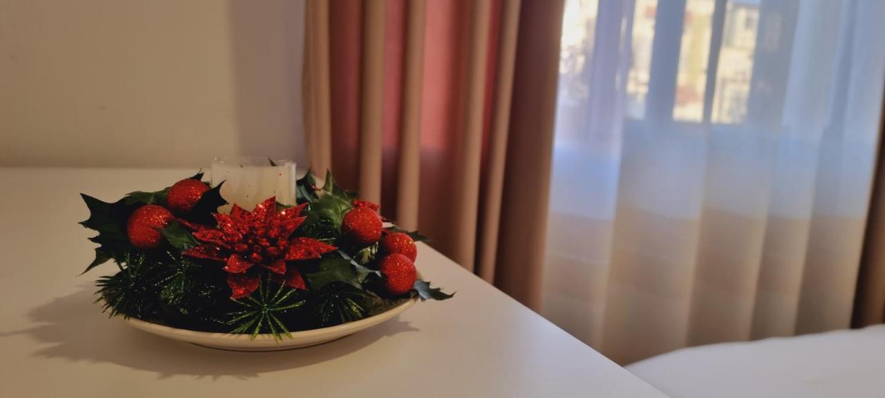 Comfy Apartment- Sunny Balcony *